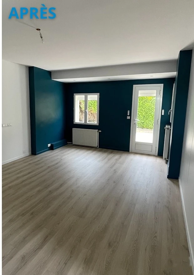 Après rénovation salon contemporain bleu canard