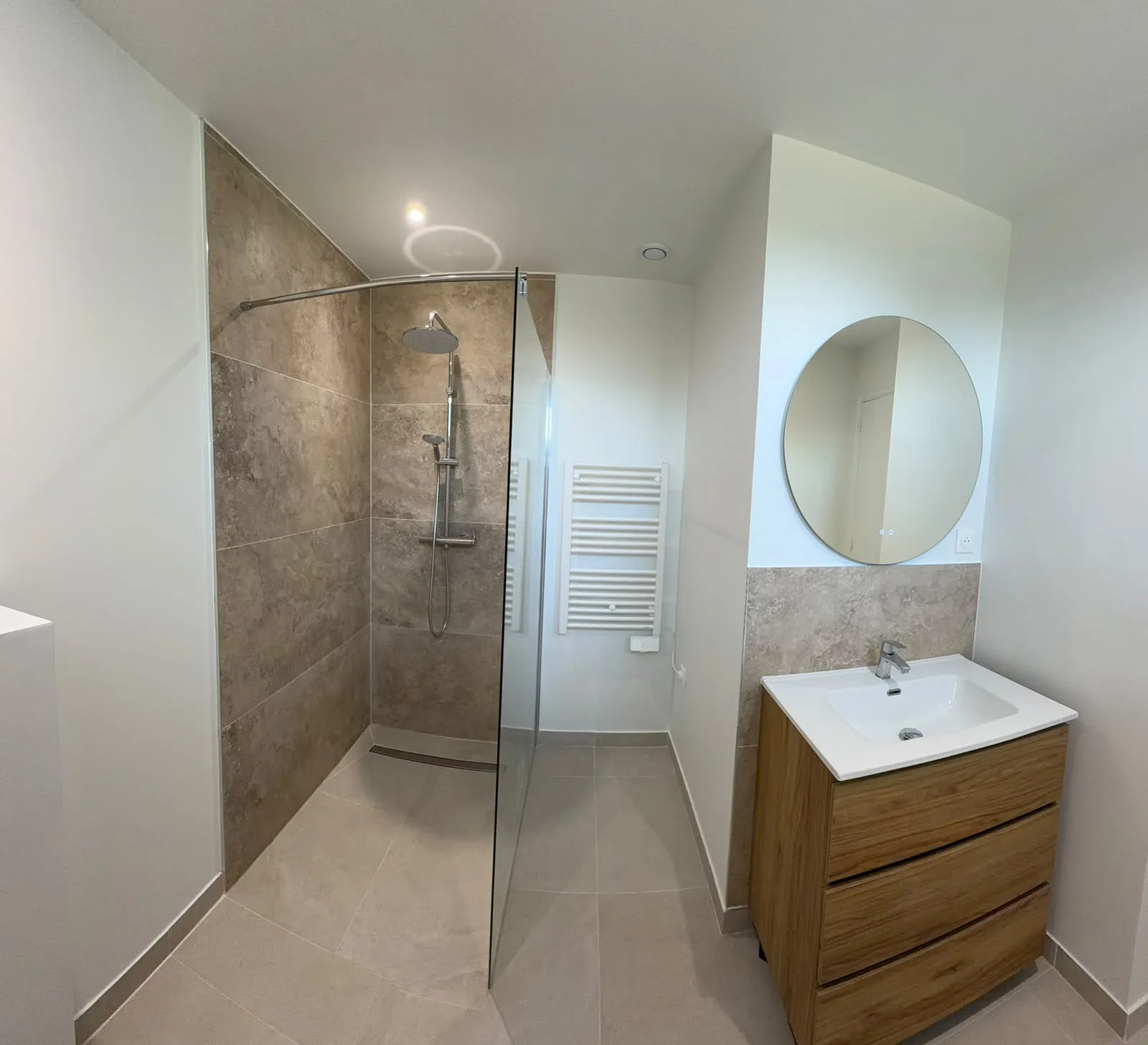 Salle de bain réalisée par Doonami